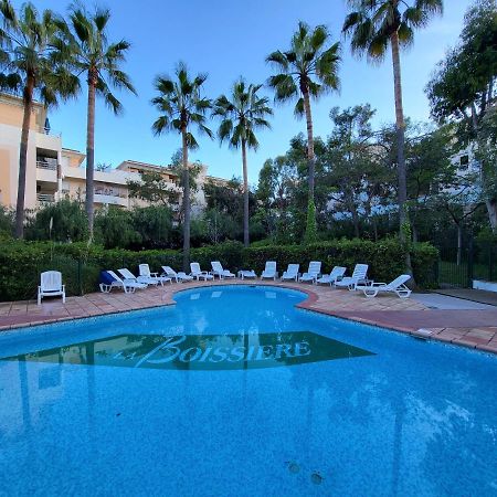 Appart Luxueux 3 Pieces, Piscine, Mer, Terrasse Cannes Luaran gambar