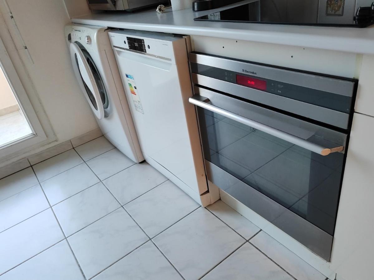 Appart Luxueux 3 Pieces, Piscine, Mer, Terrasse Cannes Luaran gambar