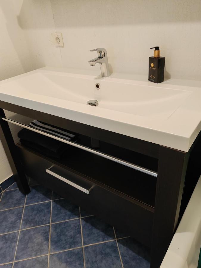 Appart Luxueux 3 Pieces, Piscine, Mer, Terrasse Cannes Luaran gambar